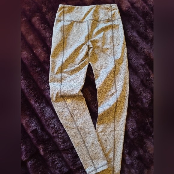 Victoria Secret Sportswear set. Size Medium - Picture 5 of 10